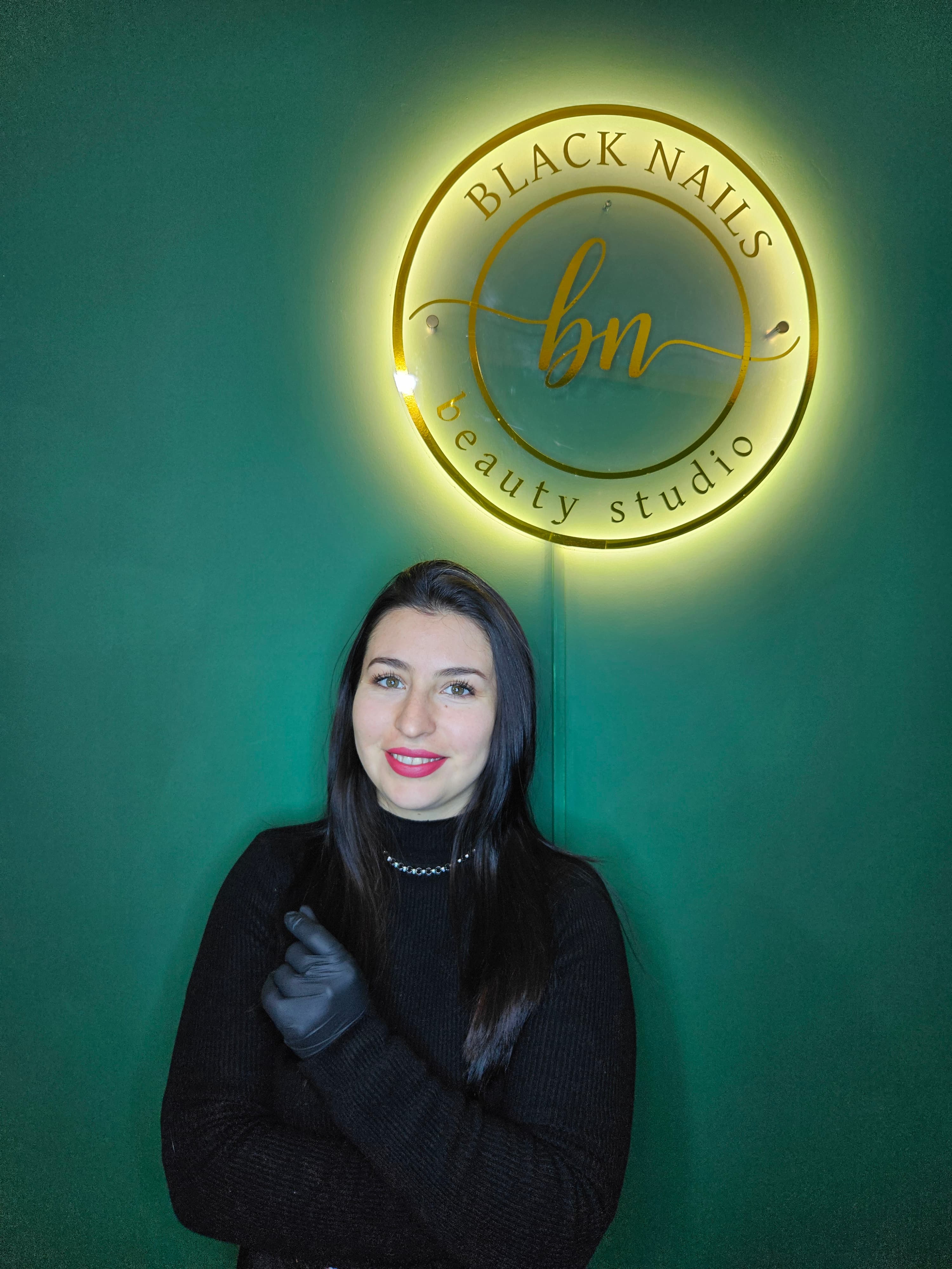 Elena - Especialista en Miradas